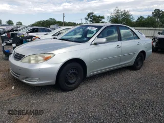 2002 Toyota Camry LE z VIN JTDBE32K520018474, wystawiony jako Copart lot #57692325 z przebiegiem 204 366 mil mil oraz Czysty tytuł • Clean title. Historia ofert i sprzedaży dostępna na DreamBid. Obrazek 1.