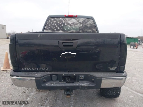2010 Chevrolet Silverado 1500 LT with VIN 3GCRKSE34AG167328, listed as a IAAI auction lot 41371437 with 101,977 mi miles. Bid and sale history available at carsss.com. Image 16.