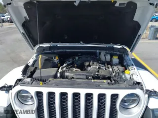 2022 Jeep Gladiator High Altitude with VIN 1C6HJTFG1NL167518, listed as a IAAI auction lot 41838411 with 20,885 mi miles. Bid and sale history available at carsss.com. Image 10.