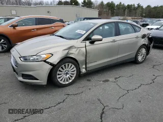 2015 Ford Fusion S Hybrid with VIN 3FA6P0UU0FR121774, listed as a Copart auction lot 52856395 with 153,786 mi miles and Salvage Title. Bid and sale history available at carsss.com. Image 1.