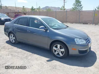 2009 Volkswagen Jetta SE с VIN 3VWRZ71K09M088979, выставлен на аукционе IAAI как лот 42532075 с пробегом 179 179 миль миль и . История ставок и продаж доступна на DreamBid. Изображение 1.