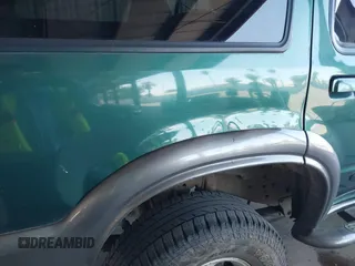 1999 Ford Explorer XLT z VIN 1FMZU34E5XZB99275, wystawiony jako IAAI lot #42293675 z przebiegiem 249 541 mil mil oraz . Historia ofert i sprzedaży dostępna na DreamBid. Obrazek 6.