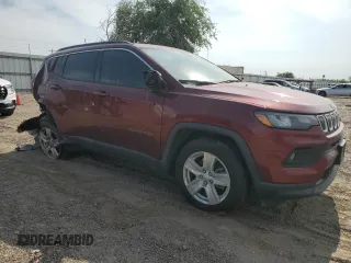 2022 Jeep Compass Latitude with VIN 3C4NJCBB5NT137027, listed as a Copart auction lot 52569835 with 55,619 mi miles and Salvage title. Bid and sale history available at DreamBid. Image 4.