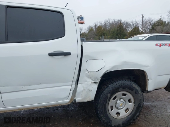 2016 Chevrolet Colorado 4WD WT with VIN 1GCGTBE34G1330488, listed as a IAAI auction lot 41500876 with 209,598 mi miles. Bid and sale history available at carsss.com. Image 6.