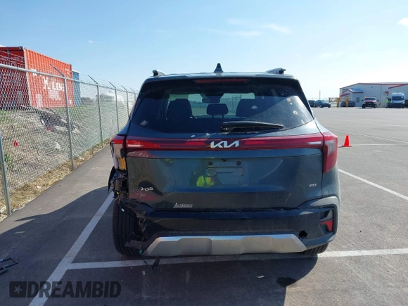 2024 Kia Seltos S z VIN KNDEUCAA1R7606866, wystawiony jako IAAI lot #41860017 z przebiegiem 15 384 mil mil oraz . Historia ofert i sprzedaży dostępna na DreamBid. Obrazek 16.
