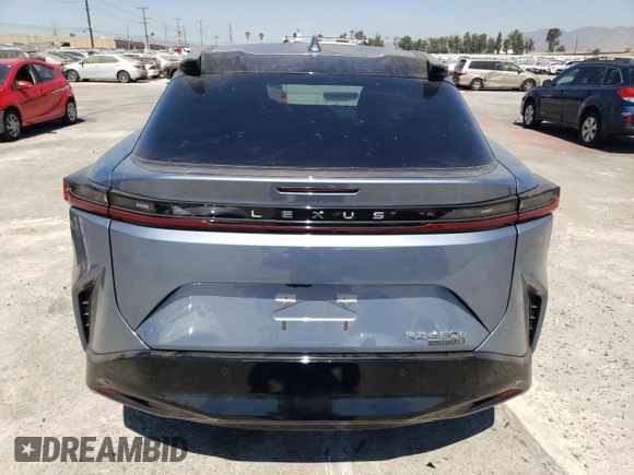 2023 Lexus RZ 450e Premium z VIN JTJAAAAB5PA017059, wystawiony jako Copart lot #48378775 z przebiegiem 11 182 mil mil oraz Szkoda całkowita • Salvage title. Historia ofert i sprzedaży dostępna na DreamBid. Obrazek 6.