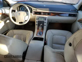 2009 Volvo XC70 3.2L z VIN YV4BZ982991056130, wystawiony jako Copart lot #89382385 z przebiegiem 165 572 mil mil oraz Szkoda całkowita • Salvage title. Historia ofert i sprzedaży dostępna na DreamBid. Obrazek 8.