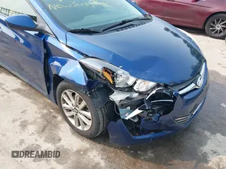 2015 Hyundai Elantra SE z VIN 5NPDH4AE9FH583692, wystawiony jako IAAI lot #42364514 z przebiegiem 156 282 mil mil oraz . Historia ofert i sprzedaży dostępna na DreamBid. Obrazek 6.