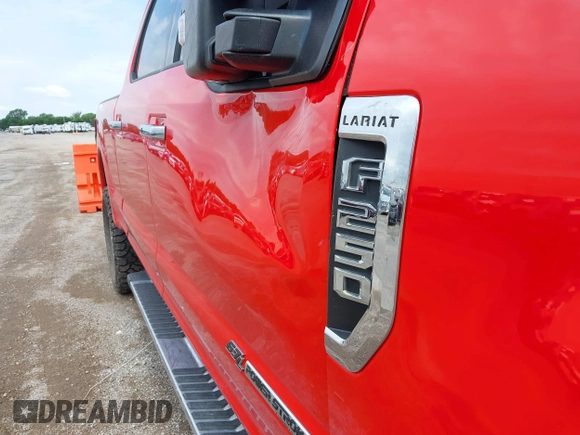 2017 Ford F-250 Lariat with VIN 1FT7W2BT9HEE70543, listed as a IAAI auction lot 42356020 with 184,744 mi miles and . Bid and sale history available at DreamBid. Image 17.