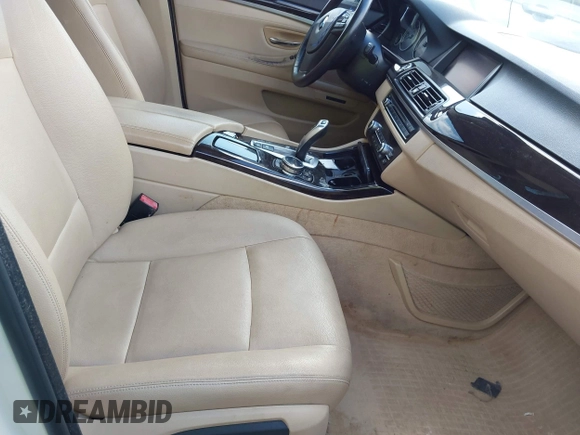 2014 BMW 5 Series 528i xDrive with VIN WBA5A7C5XED614926, listed as a IAAI auction lot 41535739 with 187,586 mi miles and . Bid and sale history available at DreamBid. Image 5.