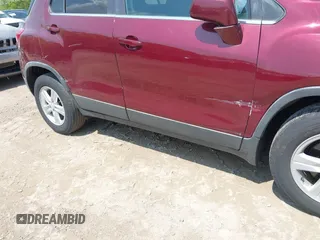 2016 Chevrolet Trax LT z VIN 3GNCJLSB9GL152213, wystawiony jako IAAI lot #42264657 z przebiegiem 126 710 mil mil oraz . Historia ofert i sprzedaży dostępna na DreamBid. Obrazek 12.