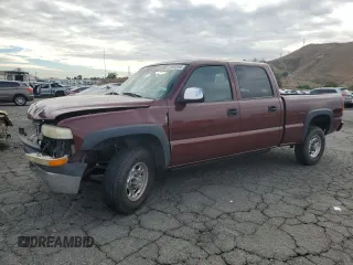 2001 Chevrolet Silverado 1500HD LS with VIN 1GCGC13U21F160440, listed as a Copart auction lot 81849544 with 136,943 mi miles and Salvage Title. Bid and sale history available at DreamBid. Image 1.