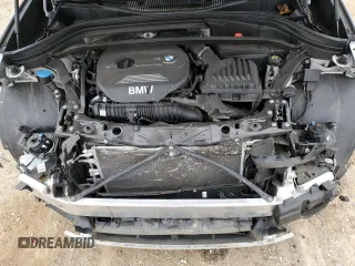 2016 BMW X1 xDrive28i z VIN WBXHT3C30GP883538, wystawiony jako Copart lot #46283315 z przebiegiem 70 696 mil mil oraz Szkoda całkowita • Salvage title. Historia ofert i sprzedaży dostępna na DreamBid. Obrazek 12.