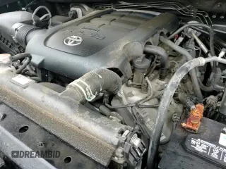 2019 Toyota Tundra SR5 с VIN 5TFAY5F1XKX787740, выставлен на аукционе Copart как лот 80173455 с пробегом 84 026 миль миль и Списание • Salvage title. История ставок и продаж доступна на DreamBid. Изображение 13.