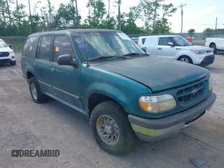 1998 Ford Explorer z VIN 1FMZU32X9WUD39036, wystawiony jako IAAI lot #42299559 z przebiegiem 159 909 mil mil oraz . Historia ofert i sprzedaży dostępna na DreamBid. Obrazek 1.