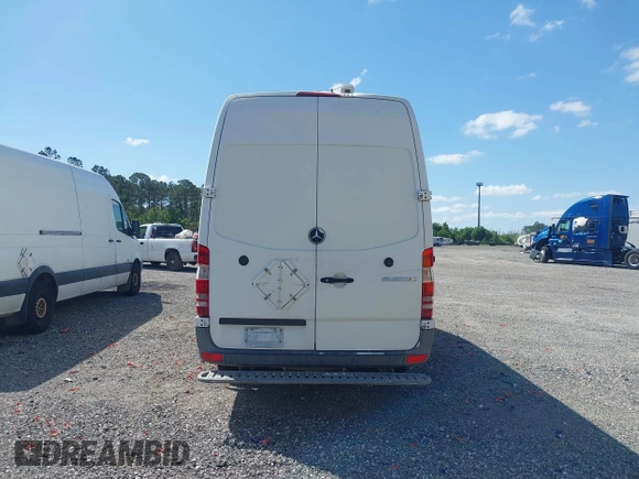 2011 Mercedes-Benz Sprinter Cargo with VIN WD3PE8CBXB5592597, listed as a IAAI auction lot 41963313 with 490,059 mi miles. Bid and sale history available at carsss.com. Image 16.
