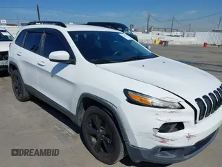 2016 Jeep Cherokee 75th Anniversary with VIN 1C4PJLCB9GW107422, listed as a IAAI auction lot 41997941 with 121,641 mi miles and . Bid and sale history available at carsss.com. Image 6.