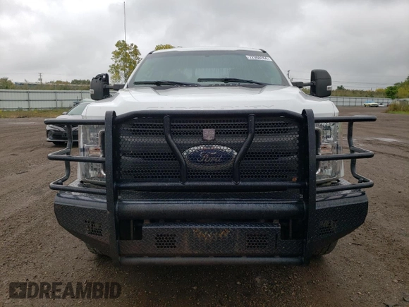 2019 Ford F-250 XL with VIN 1FT7X2BT6KEC77495, listed as a Copart auction lot 72969264 with 124,710 mi miles and Salvage title. Bid and sale history available at DreamBid. Image 5.