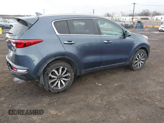 2018 Kia Sportage EX with VIN KNDPNCAC6J7385888, listed as a IAAI auction lot 41875250 with 139,022 mi miles and . Bid and sale history available at carsss.com. Image 4.
