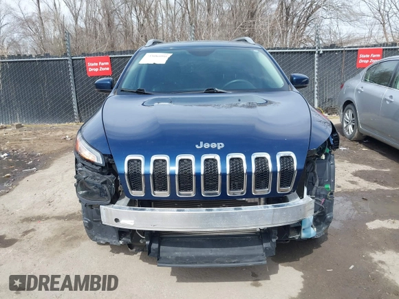 2018 Jeep Cherokee Limited with VIN 1C4PJMDB5JD562002, listed as a IAAI auction lot 41806090 with 116,706 mi miles. Bid and sale history available at carsss.com. Image 6.