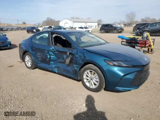 2025 Toyota Camry LE with VIN 4T1DAACK1SU533368, listed as a Copart auction lot 49908085 with 5,265 mi miles and Salvage Title. Bid and sale history available at carsss.com. Image 4.
