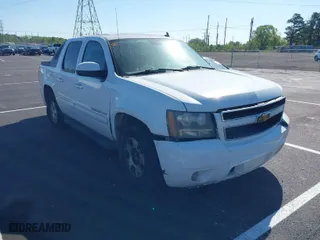 2007 Chevrolet Avalanche LTZ with VIN 3GNEC12J47G173400, listed as a IAAI auction lot 42027376 with 1 mi miles. Bid and sale history available at carsss.com. Image 1.