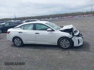 2024 Nissan Sentra S z VIN 3N1AB8BV4RY272627, wystawiony jako IAAI lot #41966596 z przebiegiem 32 827 mil mil oraz . Historia ofert i sprzedaży dostępna na DreamBid. Obrazek 14.