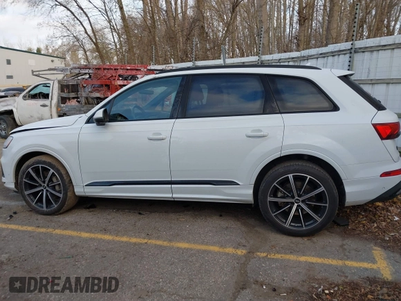 2022 Audi Q7 Premium Plus with VIN WA1LXBF75ND017721, listed as a IAAI auction lot 40819509 with 33,234 mi miles and . Bid and sale history available at DreamBid. Image 15.