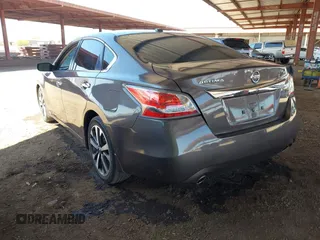 2015 Nissan Altima SL z VIN 1N4AL3AP0FC233740, wystawiony jako IAAI lot #42239684 z przebiegiem 111 970 mil mil oraz . Historia ofert i sprzedaży dostępna na DreamBid. Obrazek 3.