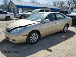 2004 Lexus ES 350 with VIN JTHBA30G845015423, listed as a Copart auction lot 50461925 with 82,595 mi miles and Salvage Title. Bid and sale history available at carsss.com. Image 1.