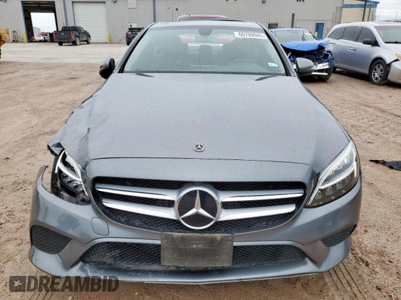 2019 Mercedes-Benz C 300 with VIN WDDWF8DB2KR516481, listed as a Copart auction lot 60709945 with 22,635 mi miles and Salvage title. Bid and sale history available at DreamBid. Image 5.