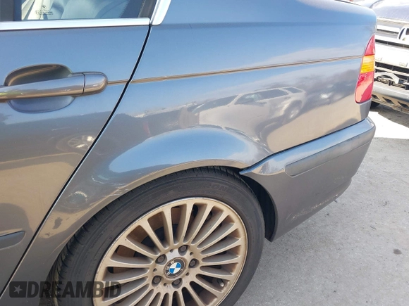 2002 BMW 3 Series 330i with VIN WBAEV53432KM16812, listed as a IAAI auction lot 41500999 with 162,817 mi miles and . Bid and sale history available at DreamBid. Image 13.