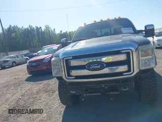 2014 Ford F-250 XL z VIN 1FT7W2BT2EEA24942, wystawiony jako IAAI lot #41955298 z przebiegiem 311 489 mil mil oraz . Historia ofert i sprzedaży dostępna na DreamBid. Obrazek 12.
