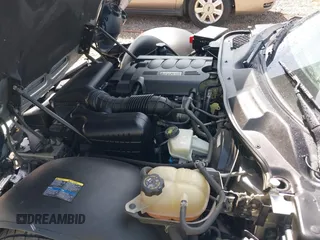 2006 Pontiac Solstice z VIN 1G2MB33B36Y000714, wystawiony jako IAAI lot #42125345 z przebiegiem 101 845 mil mil oraz . Historia ofert i sprzedaży dostępna na DreamBid. Obrazek 10.