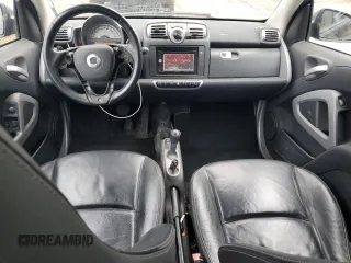 2008 Smart fortwo Passion z VIN WMEEK31X08K089762, wystawiony jako Copart lot #44005435 z przebiegiem 57 192 mil mil oraz Szkody całkowita. Historia ofert i sprzedaży dostępna na DreamBid. Obrazek 8.