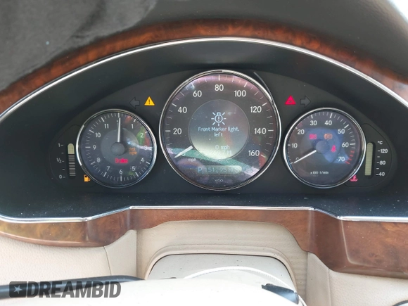 2006 Mercedes-Benz CLS 500 z VIN WDDDJ75X06A037541, wystawiony jako IAAI lot #42252829 z przebiegiem 151 295 mil mil oraz . Historia ofert i sprzedaży dostępna na DreamBid. Obrazek 7.