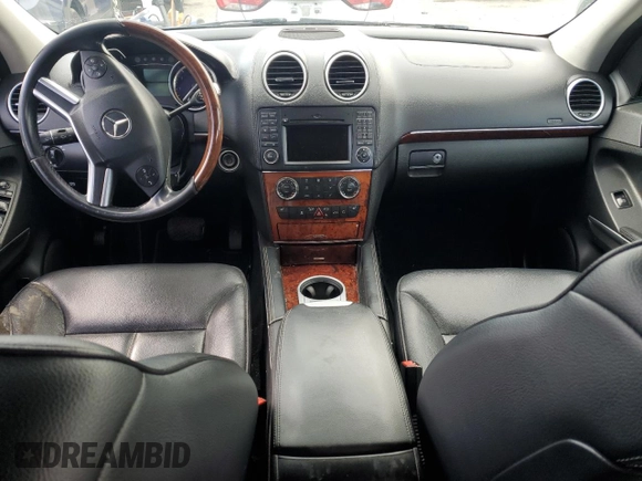 2012 Mercedes-Benz GL 450 z VIN 4JGBF7BE7CA794661, wystawiony jako Copart lot #49507275 z przebiegiem 186 829 mil mil oraz Szkoda całkowita • Salvage title. Historia ofert i sprzedaży dostępna na DreamBid. Obrazek 8.