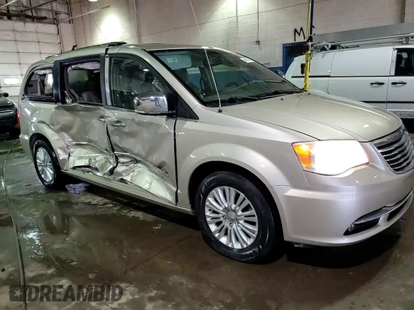2013 Chrysler Town & Country Limited with VIN 2C4RC1GG0DR695275, listed as a Copart auction lot 49401005 with 182,802 mi miles and Clean Title. Bid and sale history available at carsss.com. Image 14.