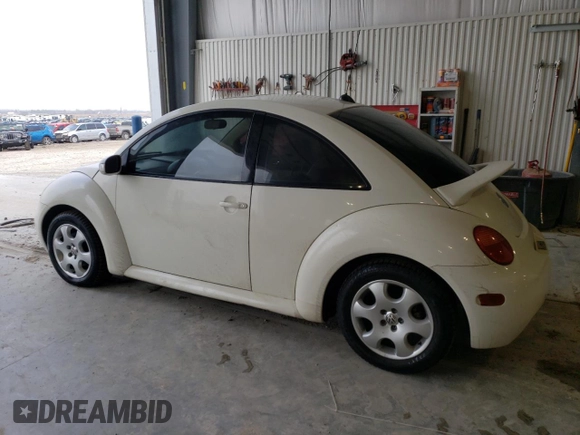 2005 Volkswagen New Beetle Coupe GLS with VIN 3VWCR31C95M402615, listed as a Copart auction lot 87326254 with 159,843 mi miles and Salvage Title. Bid and sale history available at carsss.com. Image 2.