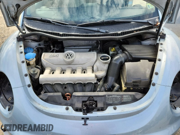 2010 Volkswagen Beetle with VIN 3VWRG3AG9AM018685, listed as a Copart auction lot 64543775 with 103,537 mi miles and Salvage title. Bid and sale history available at DreamBid. Image 11.