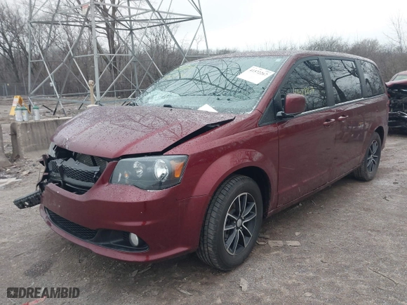 2019 Dodge Grand Caravan SE with VIN 2C4RDGBG1KR521851, listed as a IAAI auction lot 41572267 with 104,484 mi miles. Bid and sale history available at carsss.com. Image 6.