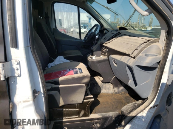 2019 Ford Transit z VIN 1FTYE1ZM9KKB80795, wystawiony jako Copart lot #68623194 z przebiegiem Nie podano mil oraz Nie do naprawy • Non repairable. Historia ofert i sprzedaży dostępna na DreamBid. Obrazek 11.