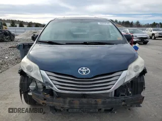 2011 Toyota Sienna XLE with VIN 5TDDK3DC7BS019811, listed as a Copart auction lot 49228165 with 194,863 mi miles and Salvage Title. Bid and sale history available at carsss.com. Image 5.