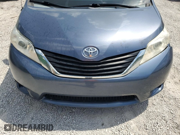 2014 Toyota Sienna LE AAS z VIN 5TDKK3DC8ES499949, wystawiony jako Copart lot #60346845 z przebiegiem 192 773 mil mil oraz Szkoda całkowita • Salvage title. Historia ofert i sprzedaży dostępna na DreamBid. Obrazek 12.
