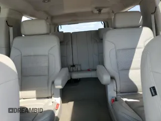 2020 GMC Yukon XL Denali with VIN 1GKS1HKJ1LR303285, listed as a Copart auction lot 71786914 with 132,278 mi miles and Salvage Title. Bid and sale history available at carsss.com. Image 10.