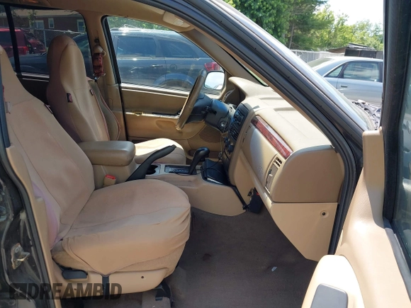 2000 Jeep Grand Cherokee Laredo with VIN 1J4GW48N7YC357376, listed as a IAAI auction lot 42503429 with 211,154 mi miles and . Bid and sale history available at DreamBid. Image 5.