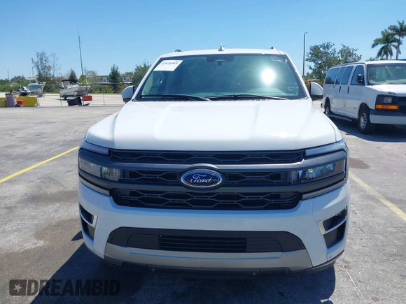 2024 Ford Expedition Limited with VIN 1FMJU1K85REA10326, listed as a IAAI auction lot 42039369 with 2,006 mi miles. Bid and sale history available at carsss.com. Image 12.