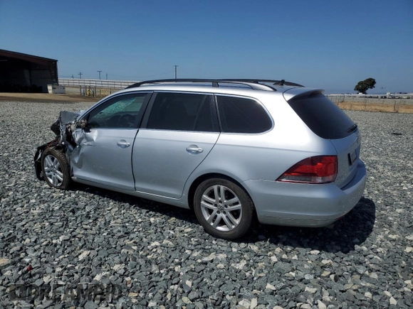 2014 Volkswagen Jetta TDI with VIN 3VWPL7AJ8EM624930, listed as a Copart auction lot 60873205 with Not provided miles and Salvage title. Bid and sale history available at DreamBid. Image 2.