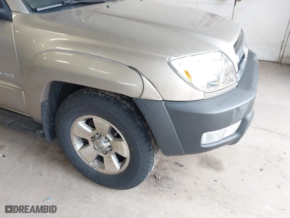 2005 Toyota 4Runner SR5 with VIN JTEBU14R458037441, listed as a IAAI auction lot 42043411 with 238,317 mi miles. Bid and sale history available at carsss.com. Image 6.