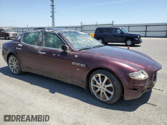 2007 Maserati Quattroporte z VIN ZAMCE39AX70027000, wystawiony jako Copart lot #60355475 z przebiegiem Nie podano mil oraz Czysty tytuł • Clean title. Historia ofert i sprzedaży dostępna na DreamBid. Obrazek 4.
